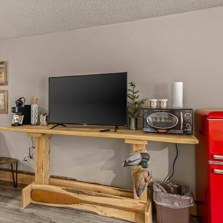 Stonegate Lodge King Bed, Wifi, 50In Tv, Fire Pit, Salt Water Pool Room # 310 Eureka Springs Extérieur photo