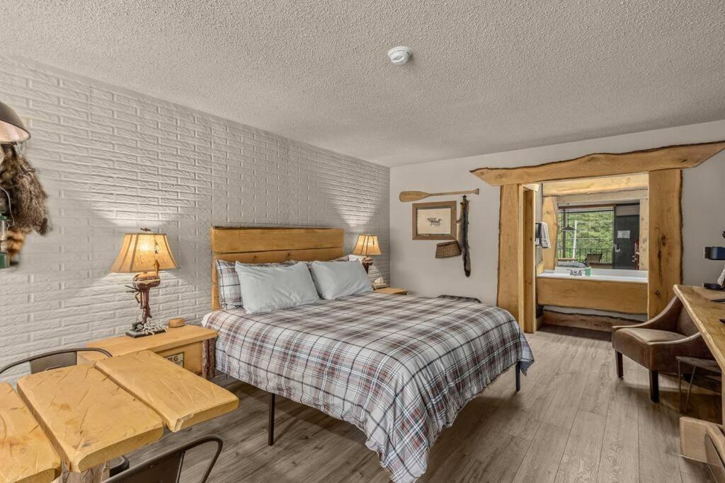 Stonegate Lodge King Bed, Wifi, 50In Tv, Fire Pit, Salt Water Pool Room # 310 Eureka Springs Extérieur photo